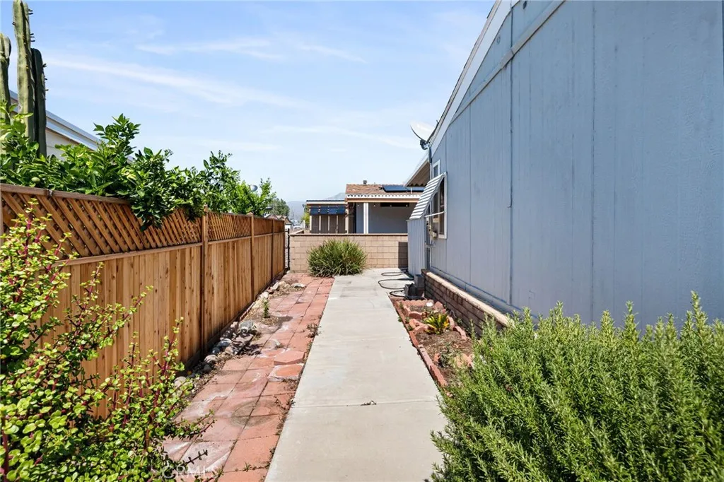Additional image 26 of 1413 Village St, Redlands, CA 92374
