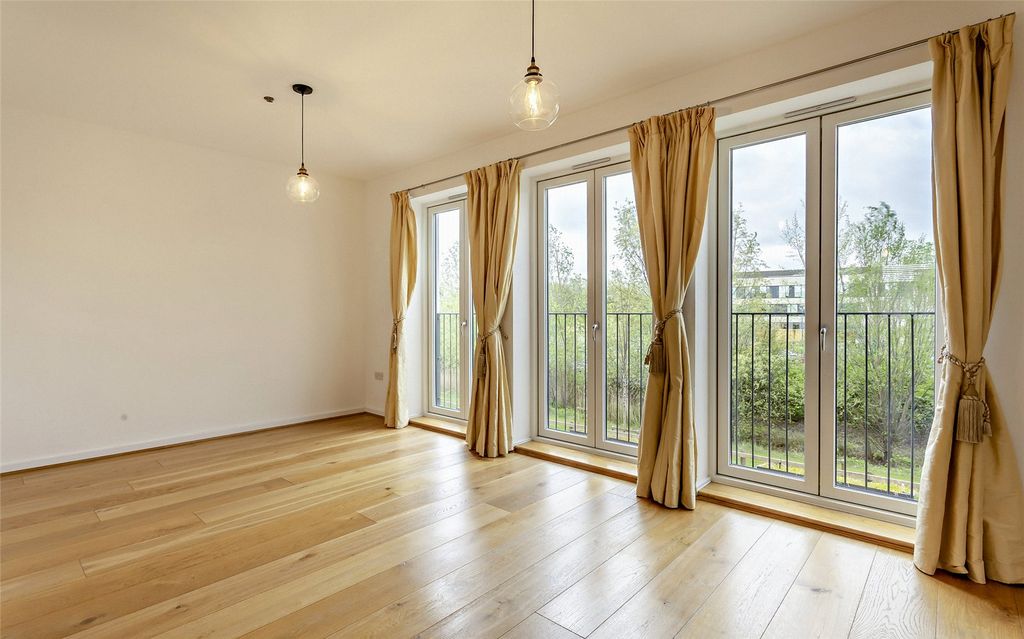 Additional image 8 of 4 bed terraced house to rentWhitelocks Drive, Trumpington, Cambridge, Cambridgeshire CB2