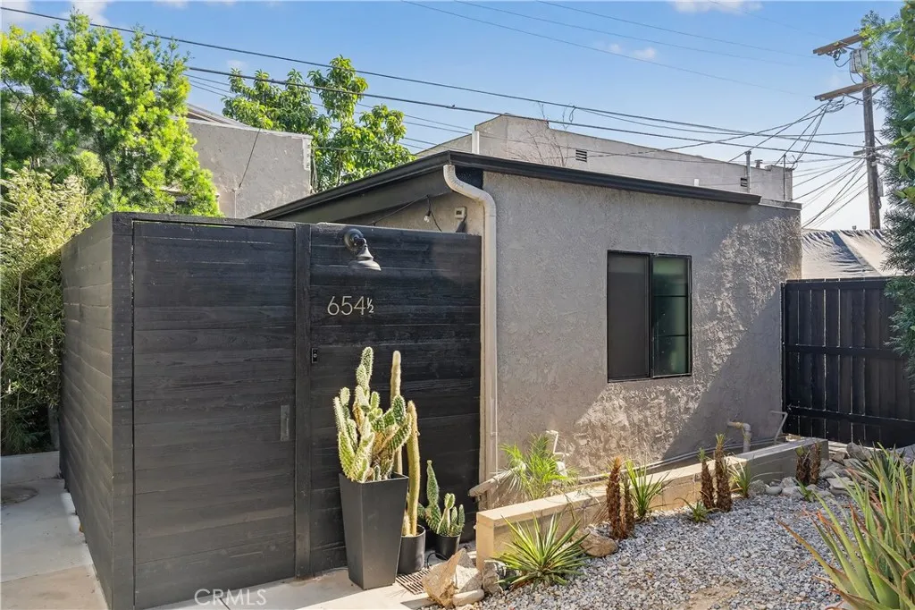 Additional image 77 of 654 S Soto st, Los Angeles, CA 90023