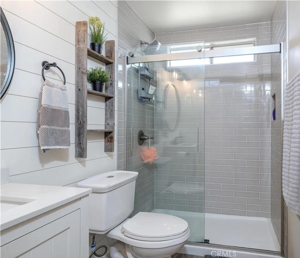 Additional image 20 of 2552 Avenida Del Vista Unit 204, Corona, CA 92882