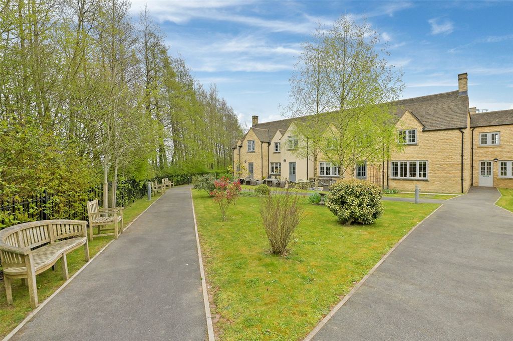 Additional image 15 of 2 bed flat to rentFosseway, Stow On The Wold, Cheltenham, Gloucestershire GL54