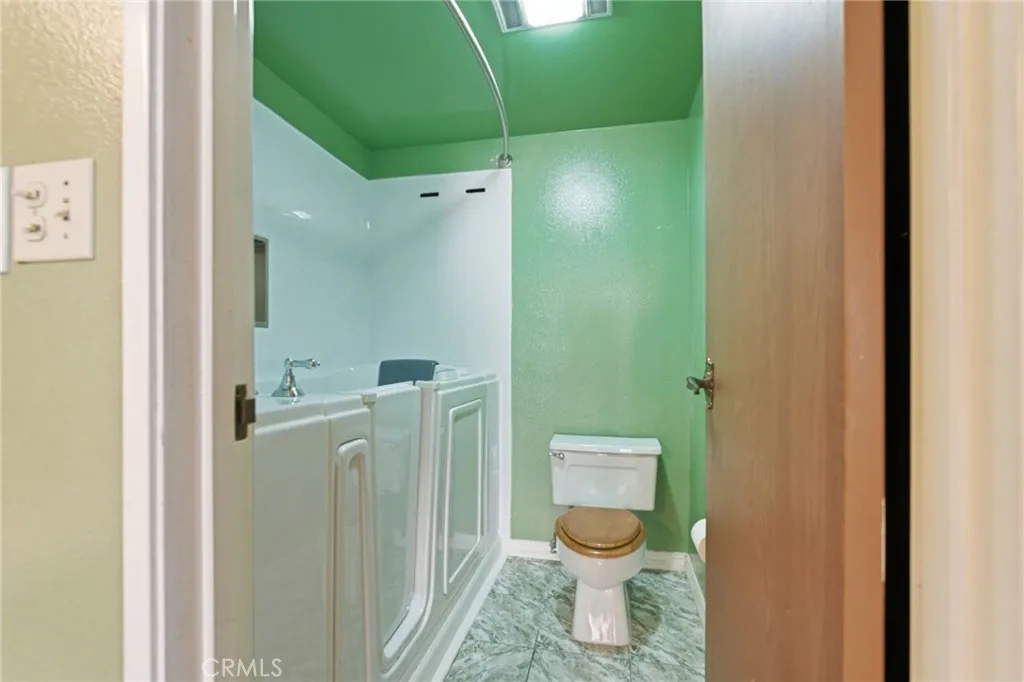 Additional image 17 of 605 Redondo Ave Unit 304, Long Beach, CA 90814