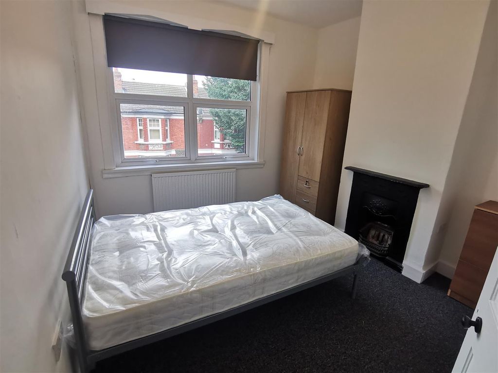 Additional image 7 of 5 bed terraced house to rentRiley Road, Brighton BN2