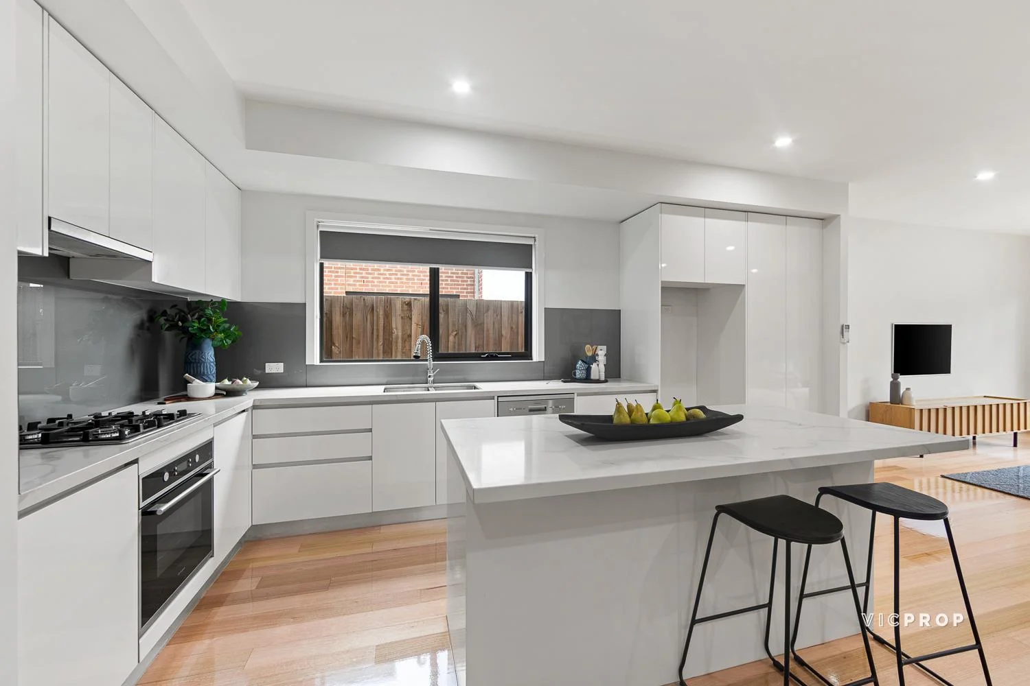 Additional image 2 of 1/104 George Street, St Albans VIC 3021