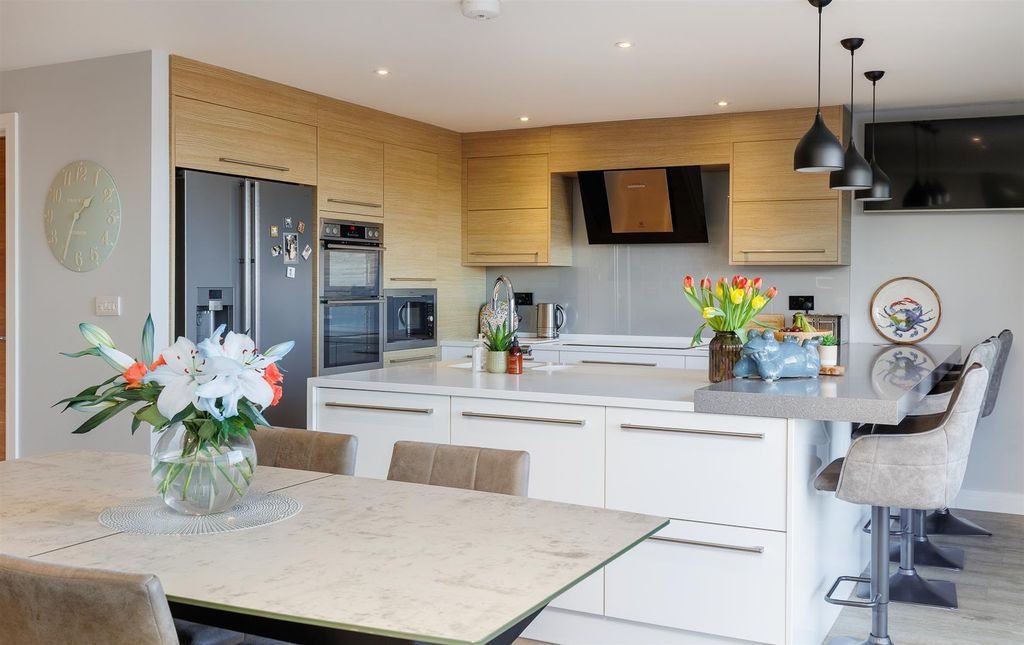Additional image 39 of 5 bed detached house for saleBattery Road, Cowes PO31