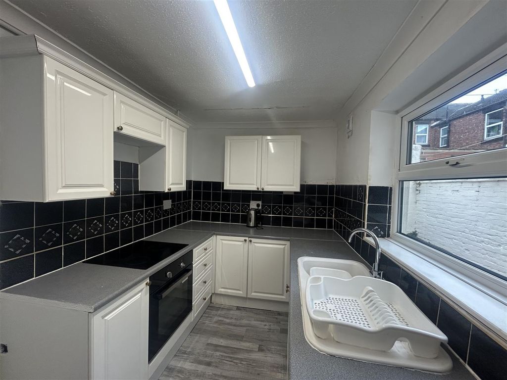 Additional image 7 of 3 bed terraced house to rentChatsworth Terrace, Darlington DL1