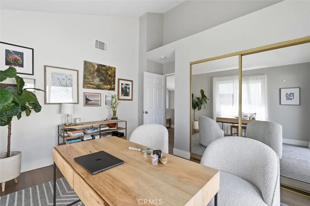 Additional image 53 of 2220 Clark Ln #B, Redondo Beach, CA 90278