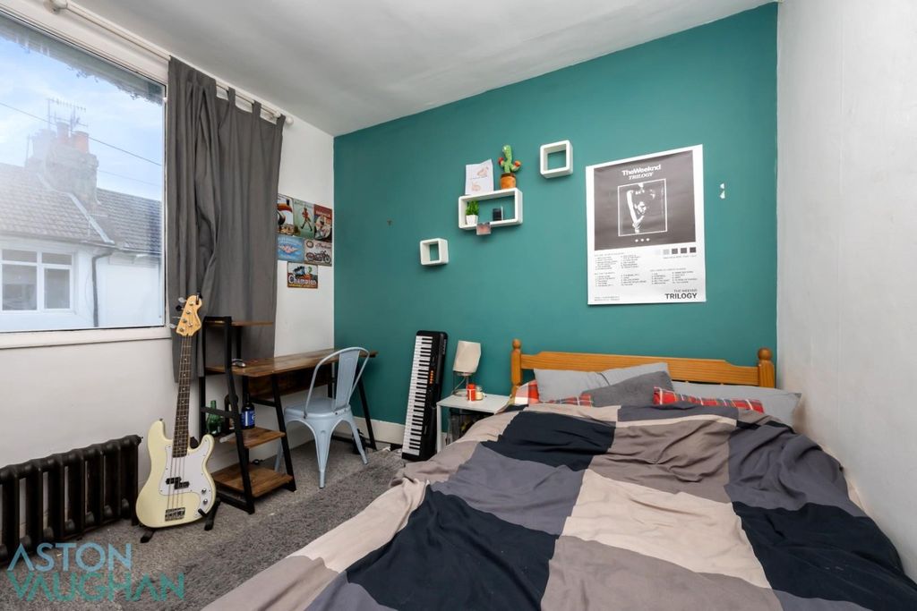 Additional image 10 of 6 bed terraced house to rentSt. Pauls Street, Brighton BN2