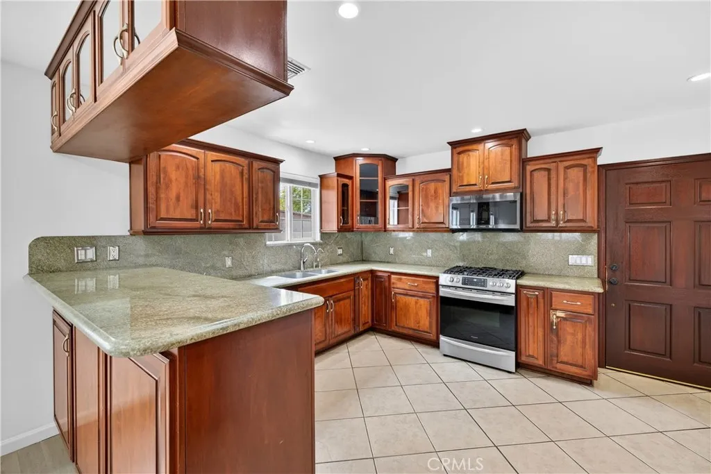 Additional image 14 of 7641 Beck Avenue, North Hollywood, CA 91605