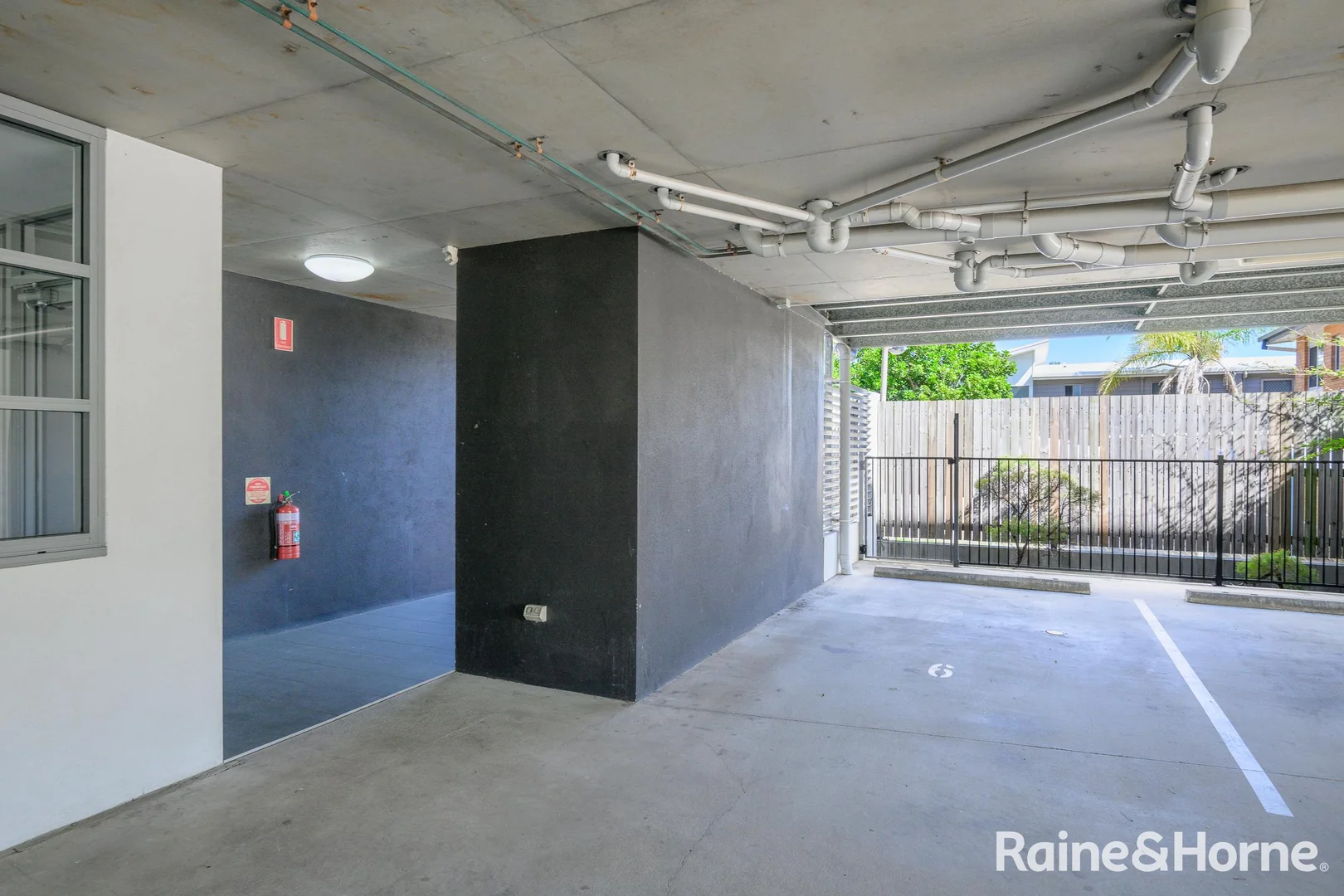 Additional image 17 of 6/11 GLENLYON STREET, Gladstone Central QLD 4680