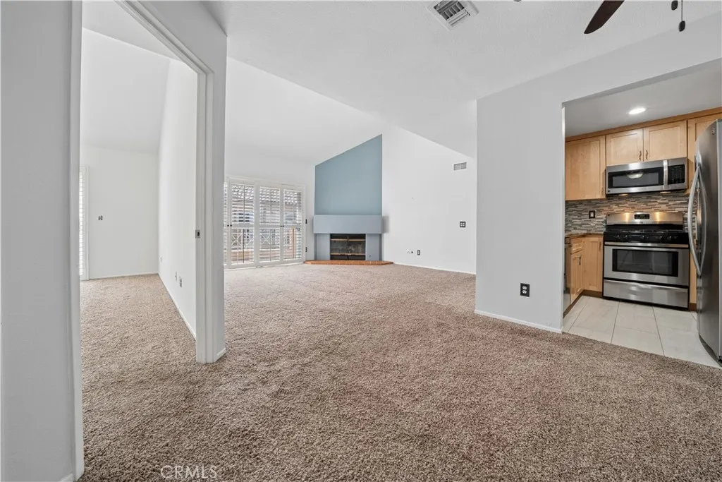 Additional image 5 of 23715 Del Monte Dr Unit 216, Valencia, CA 91355
