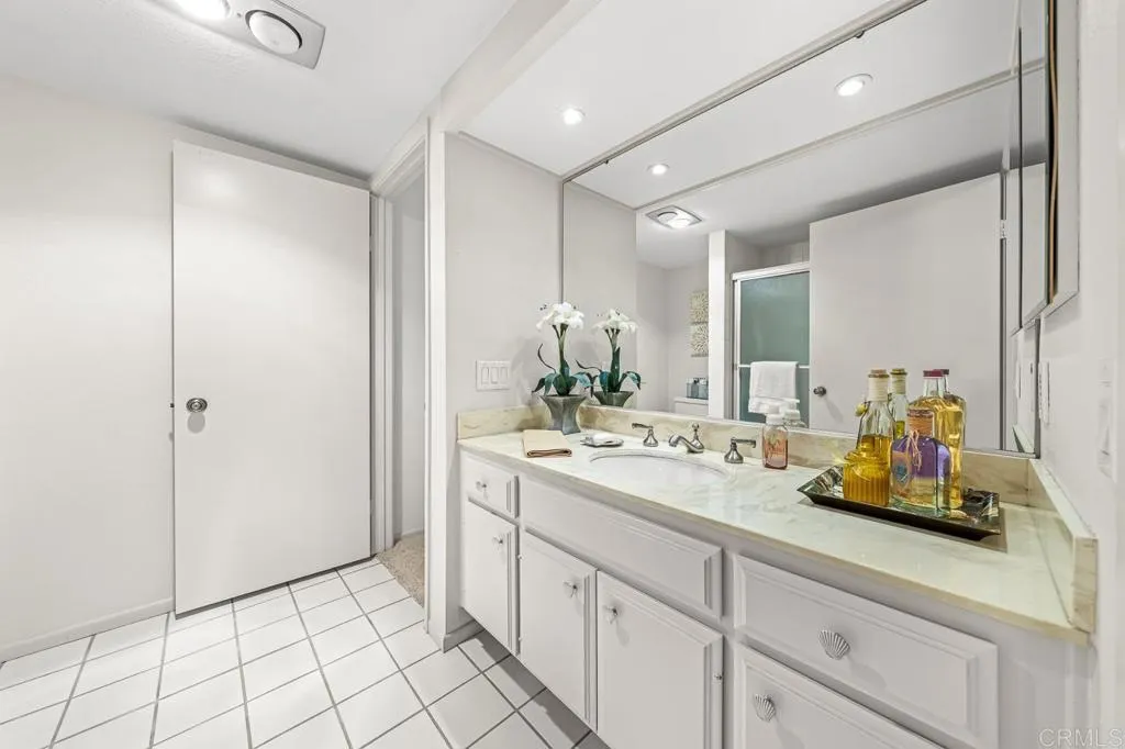 Additional image 87 of 85 Kingston Court W, Coronado, CA 92118