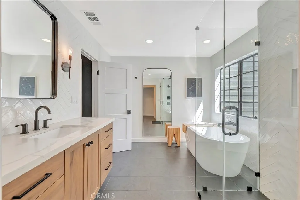 Additional image 19 of 1924 Mathews Avenue Unit C, Redondo Beach, CA 90278