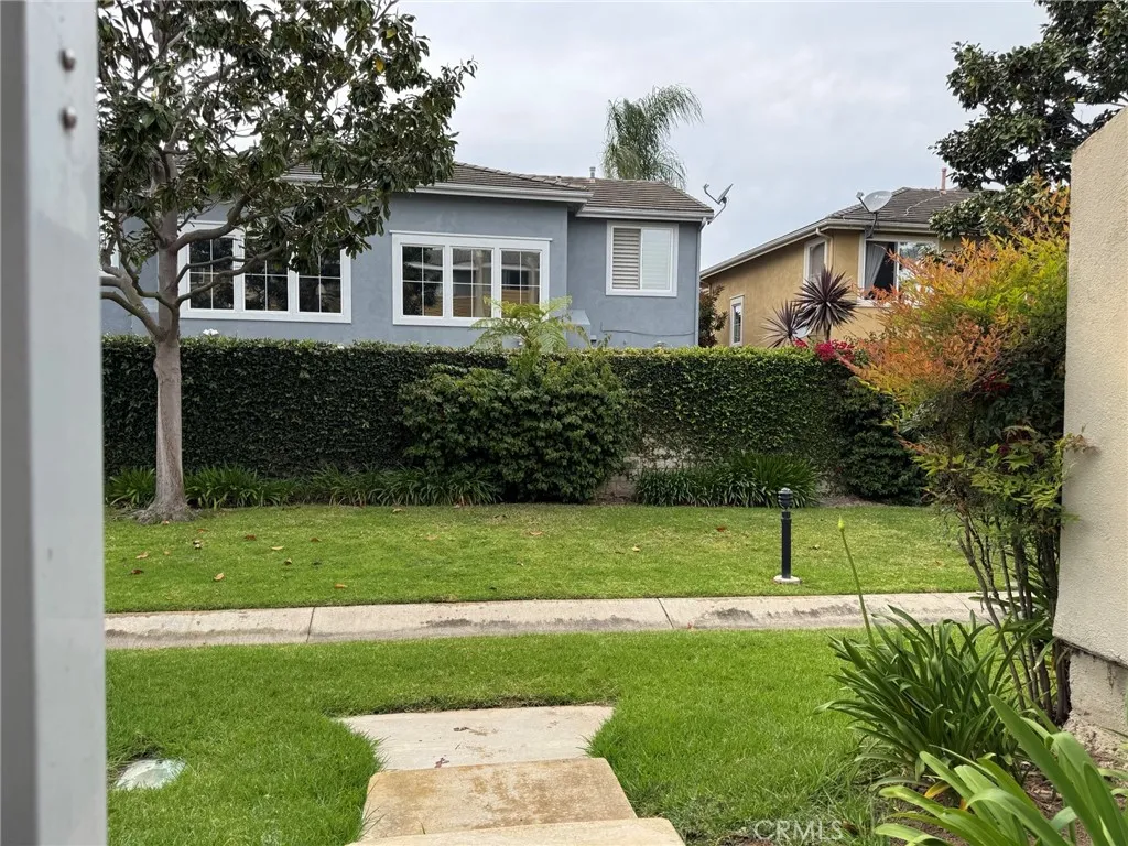 Additional image 12 of 18697 Club Ln, Huntington Beach, CA 92648