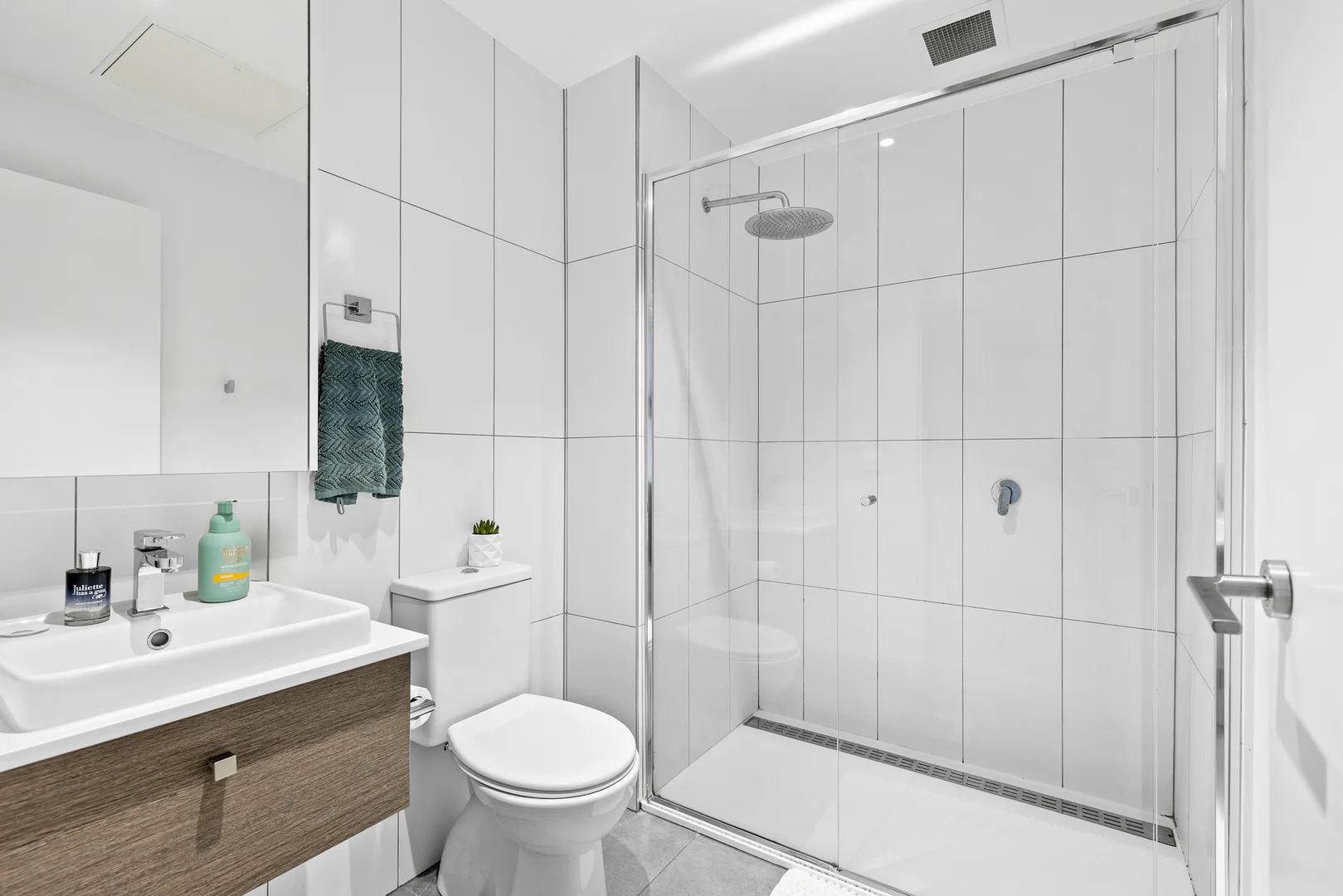 Additional image 6 of 17/102 Colac Road, Highton VIC 3216