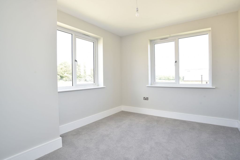 Additional image 13 of 4 bed detached house to rentLangsett Grove, Harrogate HG3