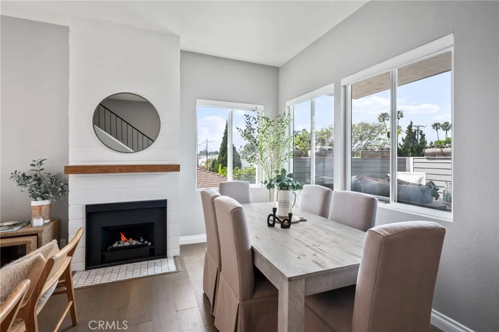 Additional image 45 of 1300 12th Street Unit E, Manhattan Beach, CA 90266