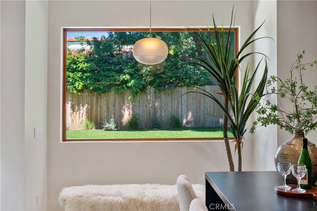 Additional image 104 of 12123 Iowa Ave, Los Angeles, CA 90025