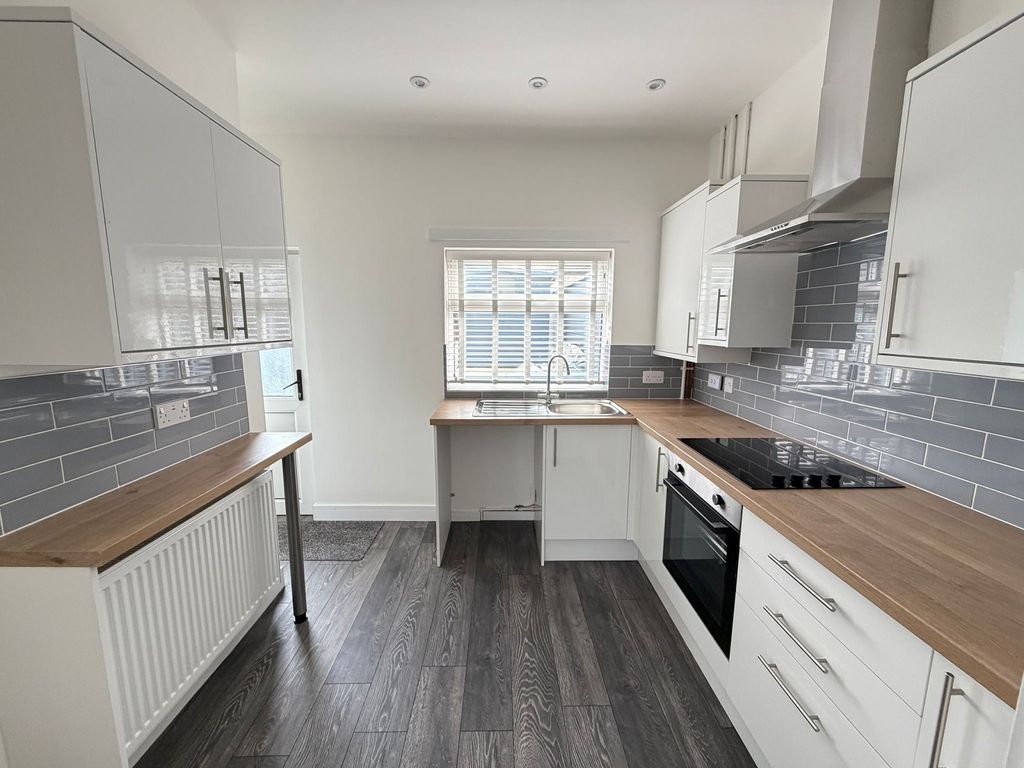 Additional image 4 of 3 bed property to rentWallace Road, Neath, Neath Port Talbot. SA11
