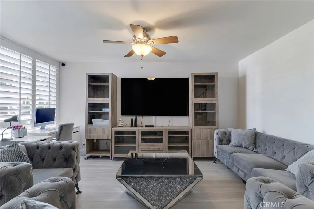Additional image 40 of 10231 Independence Ave Unit C17, Chatsworth, CA 91311