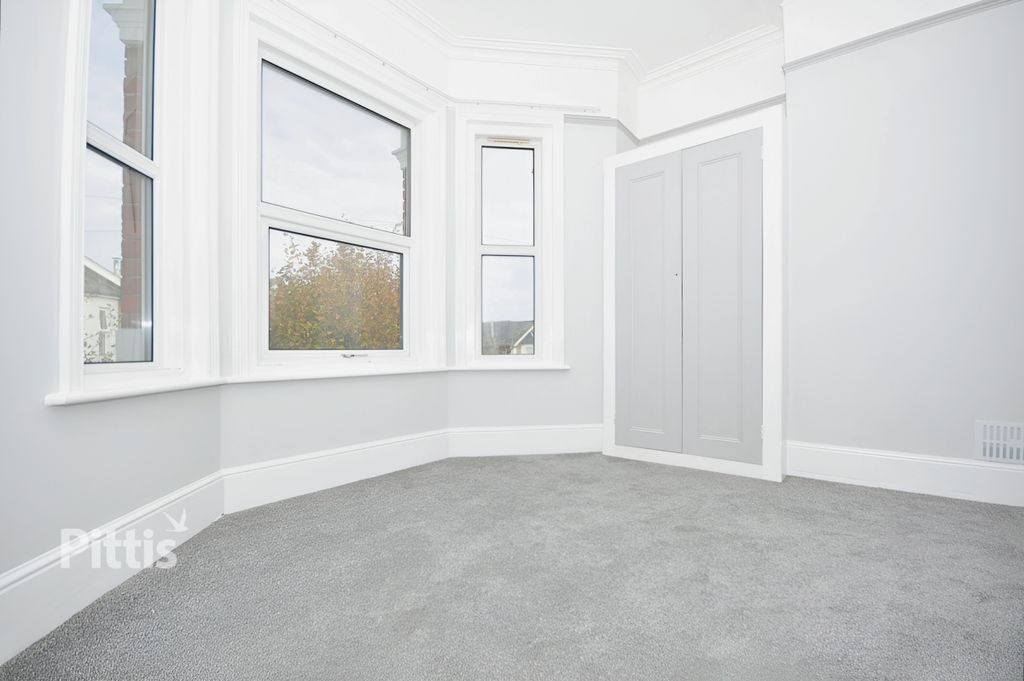 Additional image 7 of 1 bed flat to rentStation Avenue, Sandown PO36
