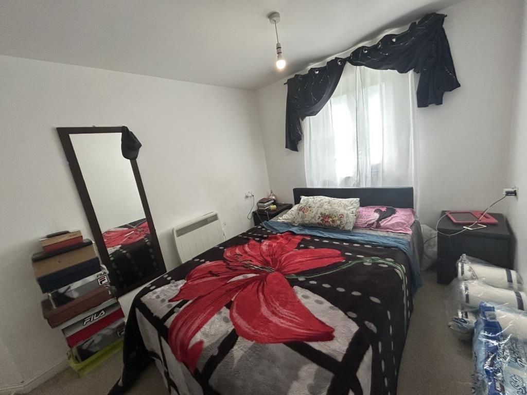 Additional image 6 of 2 bed flat to rentNewbury, Berkshire RG14