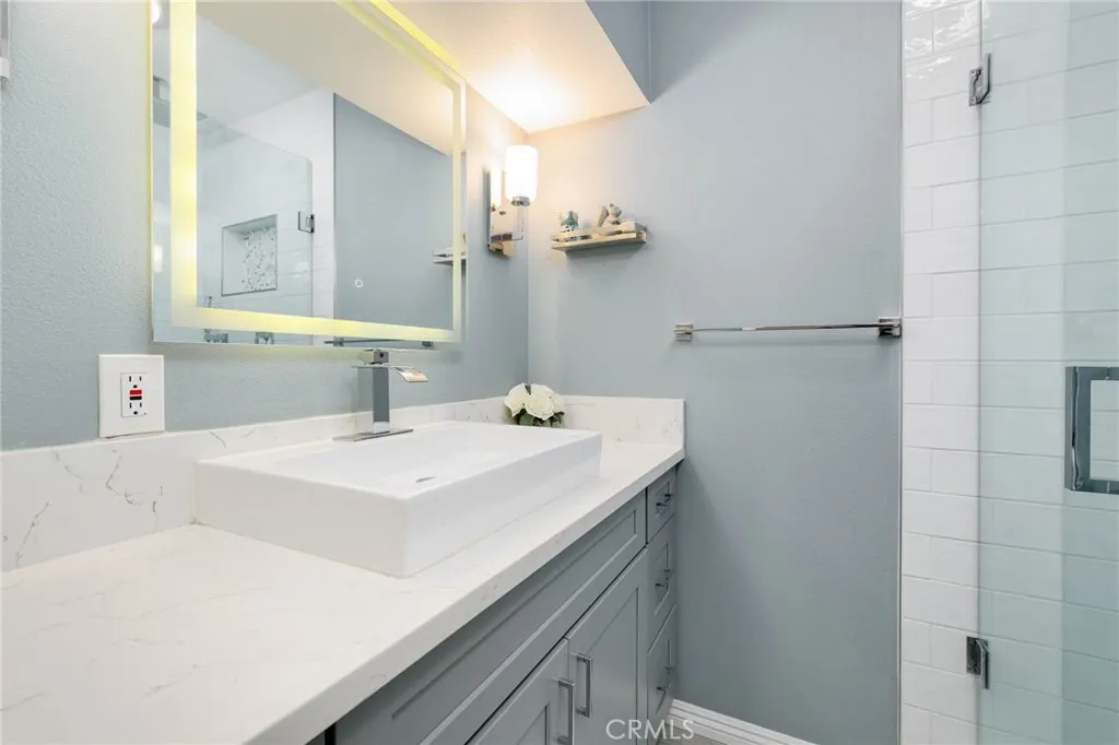 Additional image 19 of 307 11th, Azusa, CA 91702