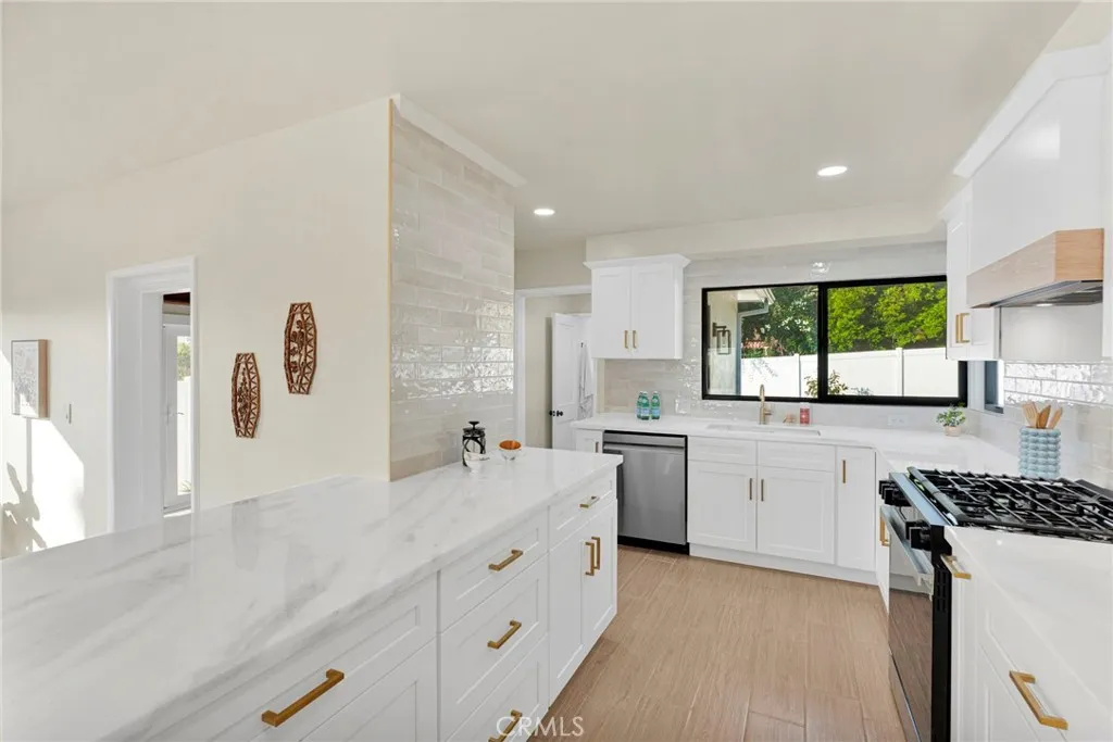 Additional image 20 of 195 Anita Drive, Pasadena, CA 91105