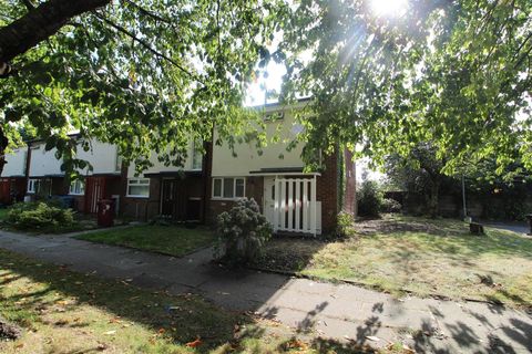 Park Way East, Kirkby Park L32