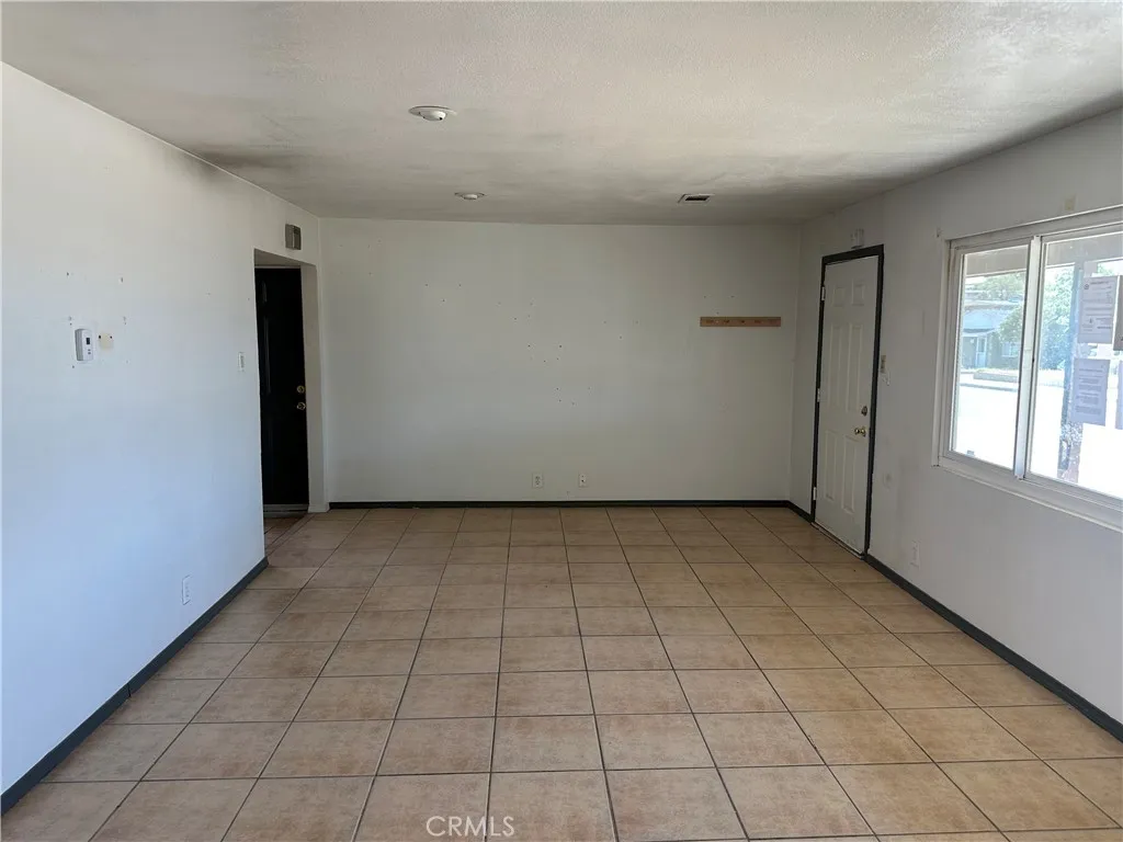 Additional image 31 of 709 Caliente Dr, Barstow, CA 92311