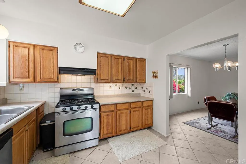 Additional image 98 of 345 D St, Chula Vista, CA 91910