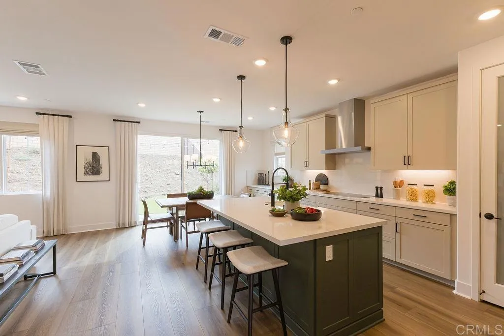 Additional image 5 of 716 Miravar Place, Vista, CA 92081