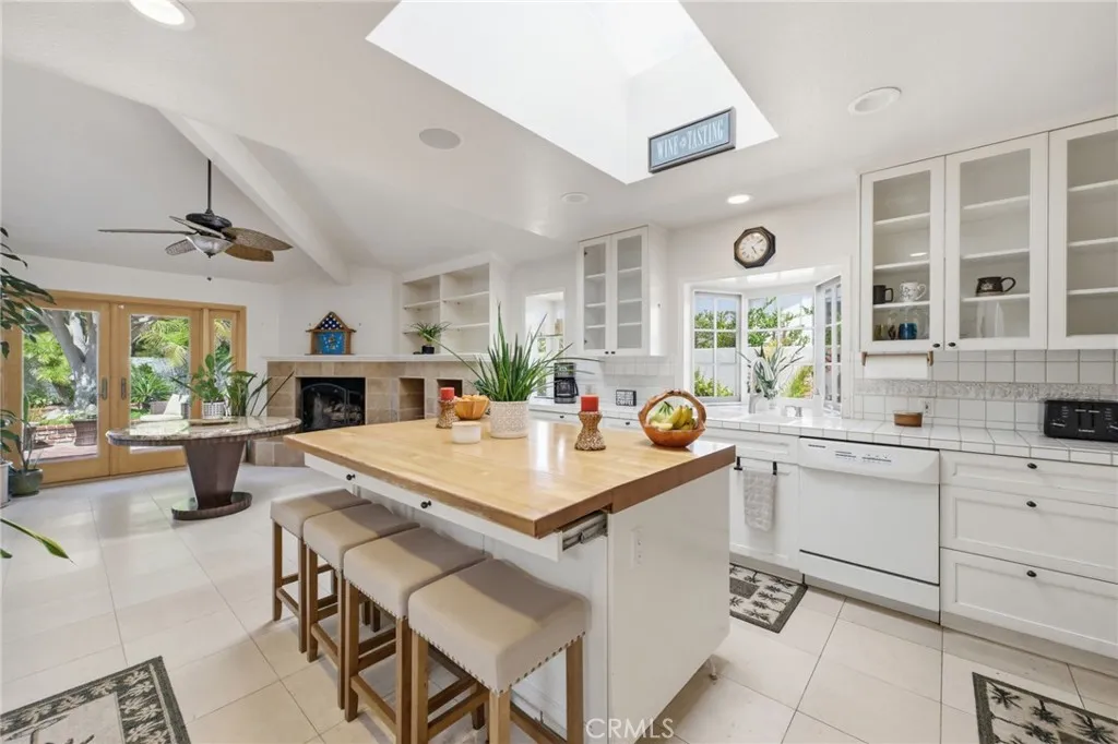 Additional image 96 of 1633 Santiago Dr, Newport Beach, CA 92660