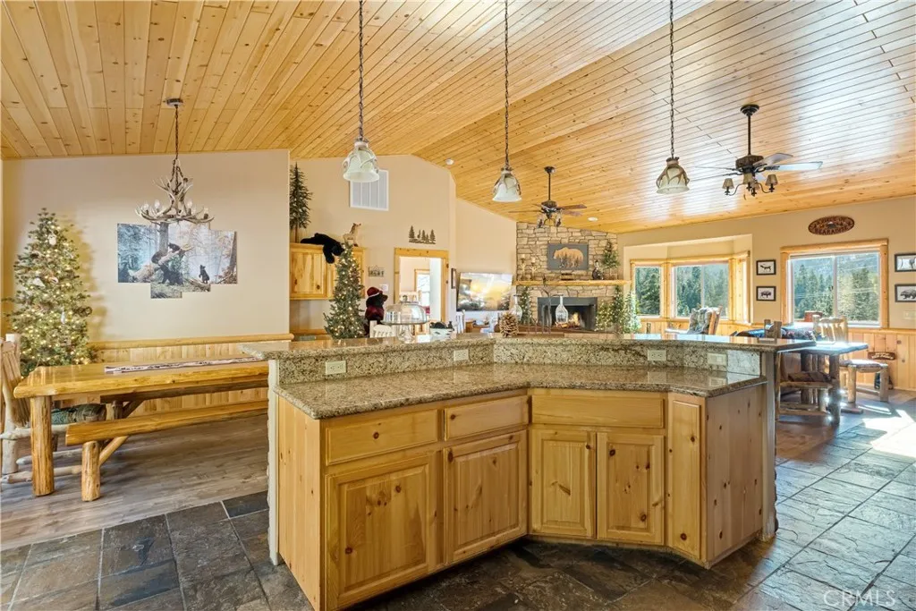 Additional image 61 of 43628 Yosemite Drive, Big Bear Lake, CA 92315