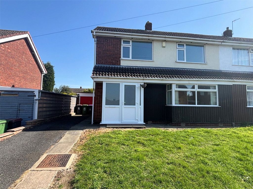 3 bed semi-detached house to rentSpringfield Road, Trench, Telford, Shropshire TF2