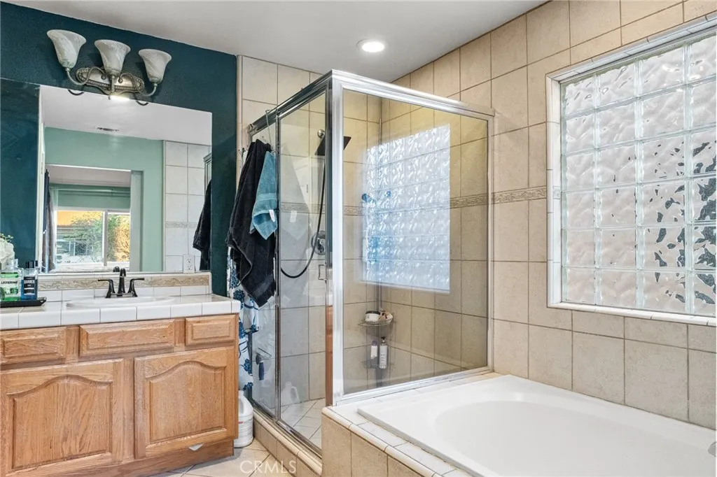 Additional image 40 of 947 Via Camino Unit 11, Wilmington, CA 90744