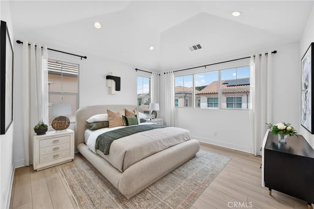 Additional image 28 of 155 Somera, Irvine, CA 92602
