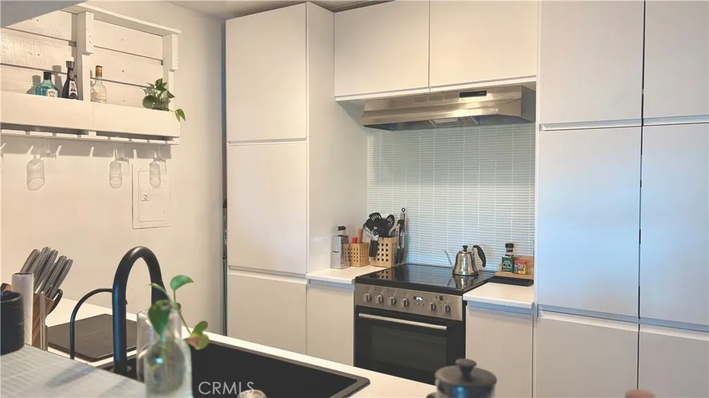 Additional image 8 of 5460 White Oak Ave Unit C315, Encino, CA 91316