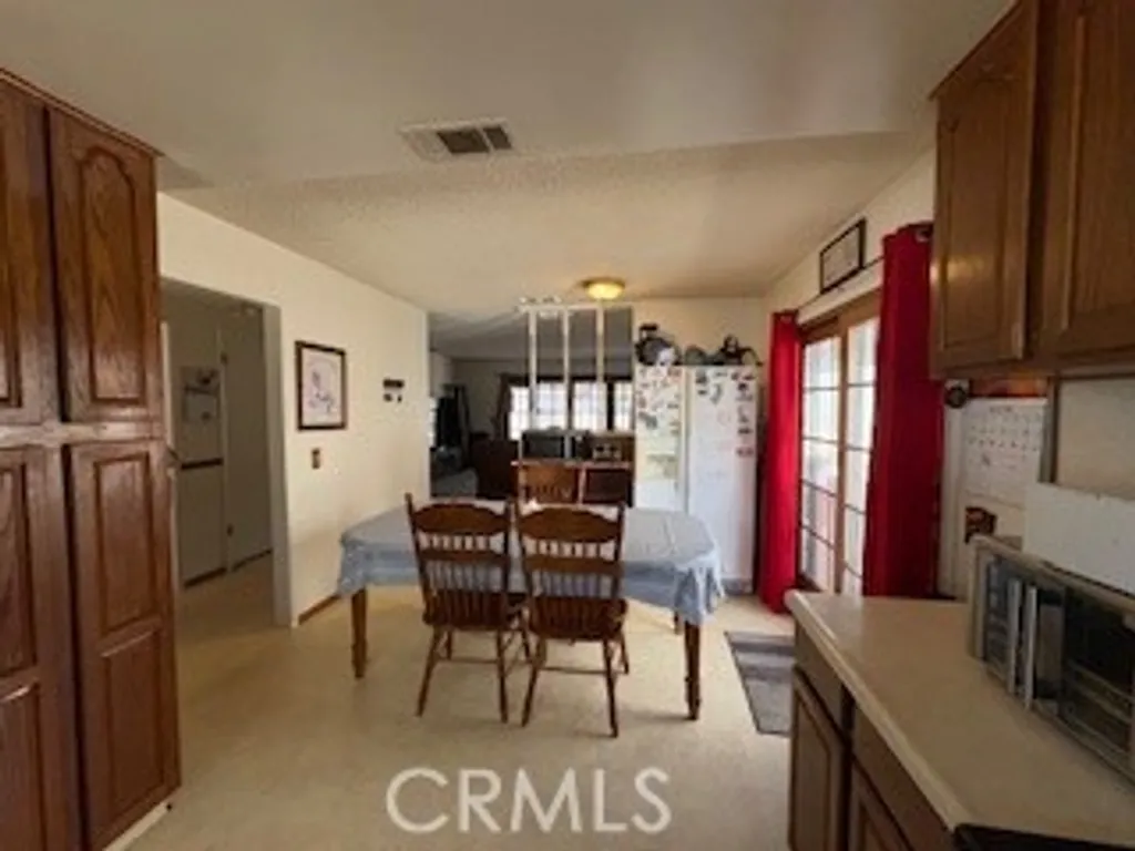 Additional image 7 of 3912 Del Rey Dr, San Bernardino, CA 92404
