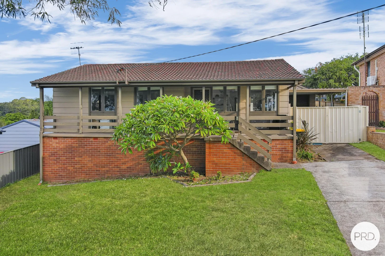 17 Wybalena Avenue, Koonawarra NSW 2530