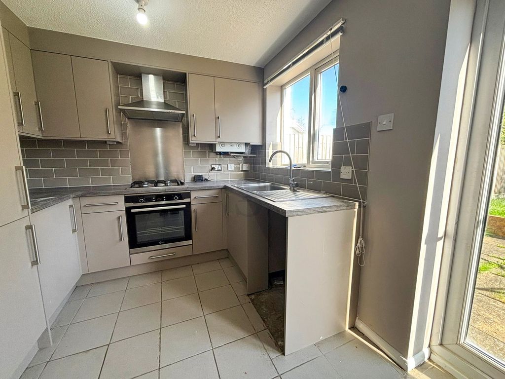 Additional image 4 of 3 bed semi-detached house to rentBoynton Road, Leicester LE3