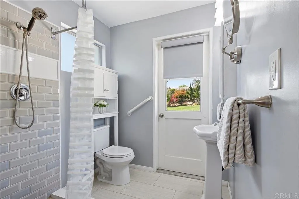 Additional image 16 of 387 Girard Way, Vista, CA 92084