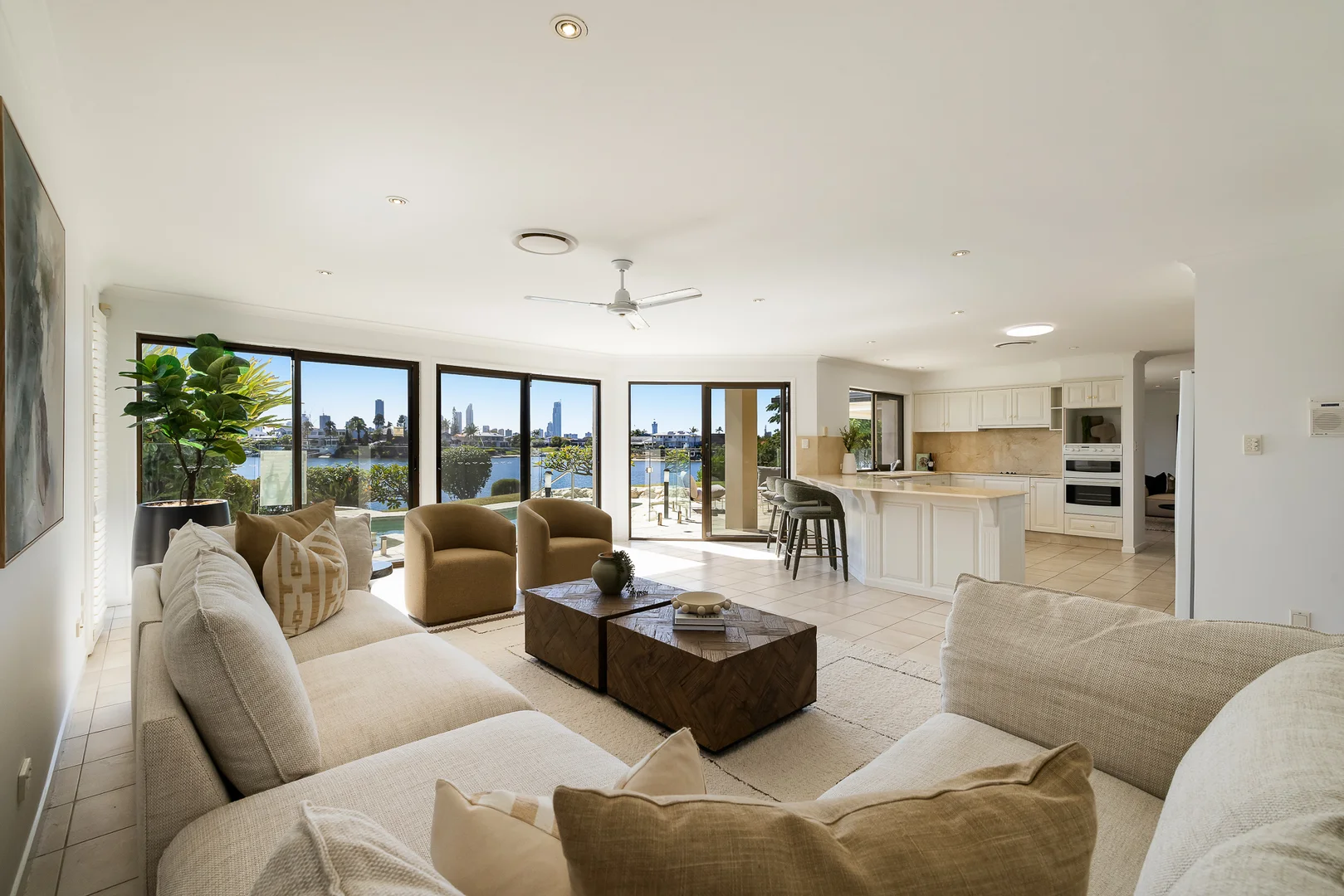Additional image 3 of 33 Blair Athol Crescent, Sorrento QLD 4217