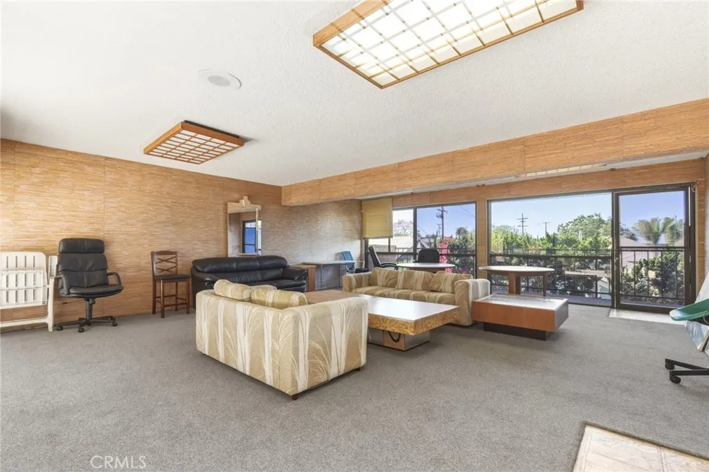 Additional image 50 of 605 Redondo Ave Unit 304, Long Beach, CA 90814