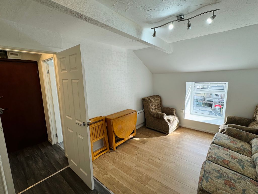 Additional image 4 of 1 bed flat to rentLammas Street, Carmarthen SA31