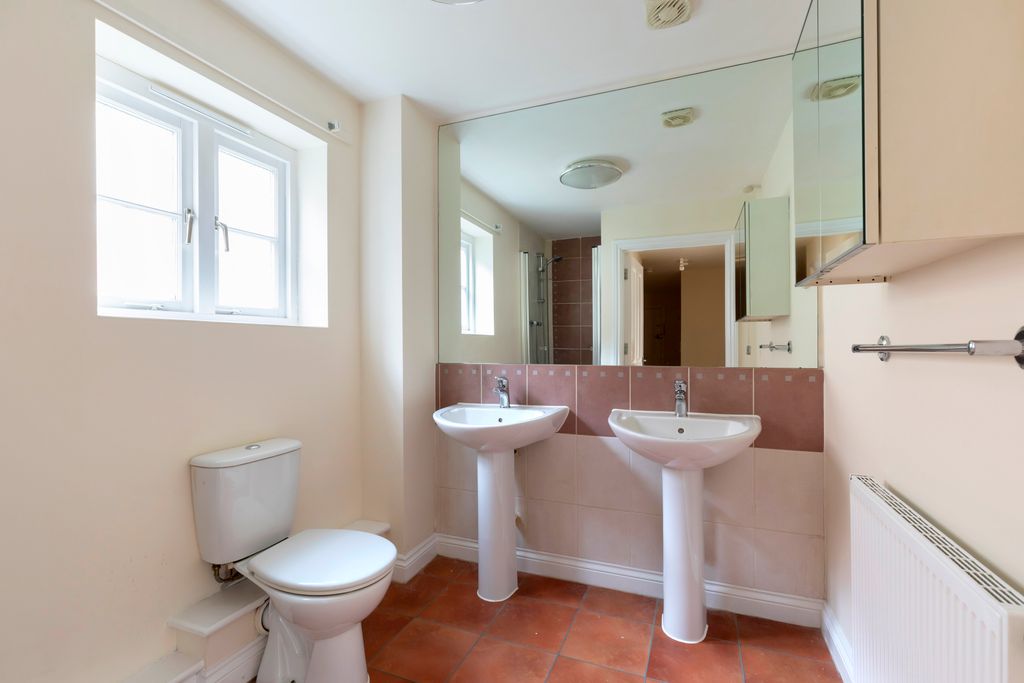 Additional image 6 of 1 bed flat to rentOxford Terrace, Gloucester GL1