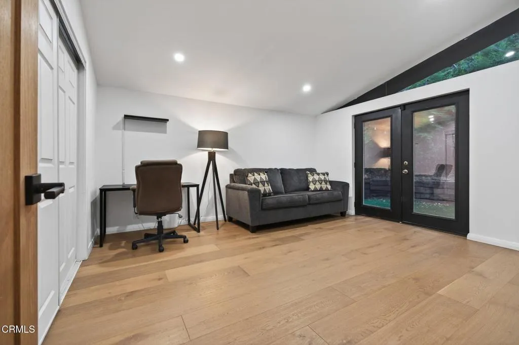 Additional image 33 of 22261 Ybarra Road, Woodland Hills, CA 91364