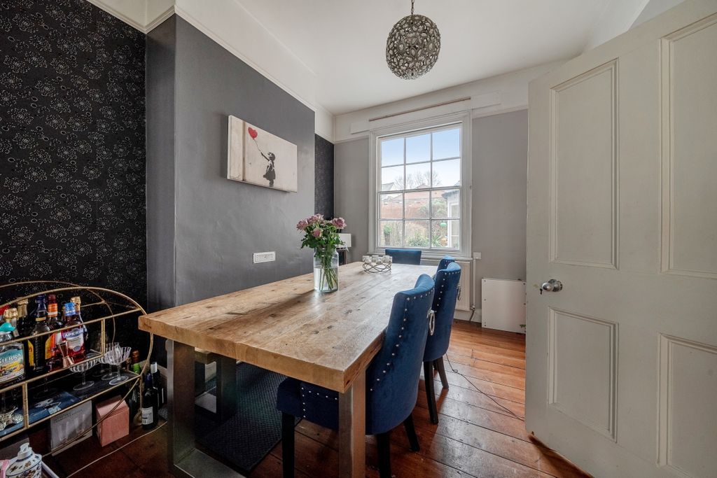Additional image 6 of 4 bed terraced house to rentClarendon Avenue, Leamington Spa CV32