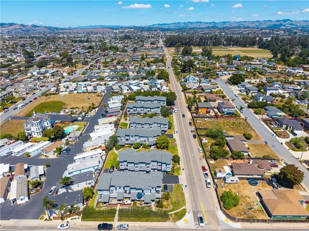 1954 S Elm St, Oceano, CA 93445
