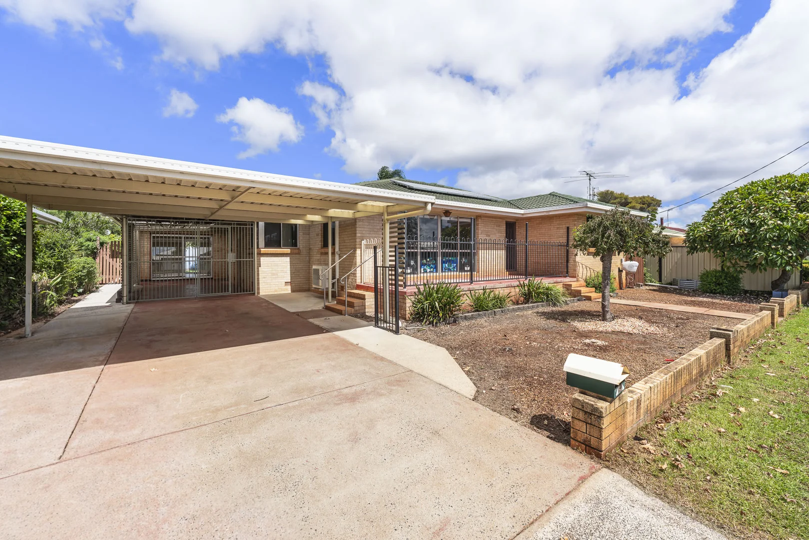 Additional image 3 of 498 Alderley Street, Harristown QLD 4350